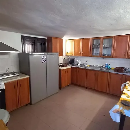 Pensjonat бащин дом Apriłci