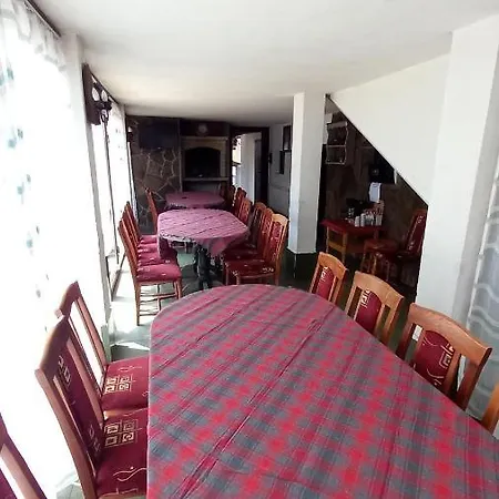 Pensjonat бащин дом Apriłci