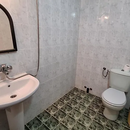 бащин дом Apriłci