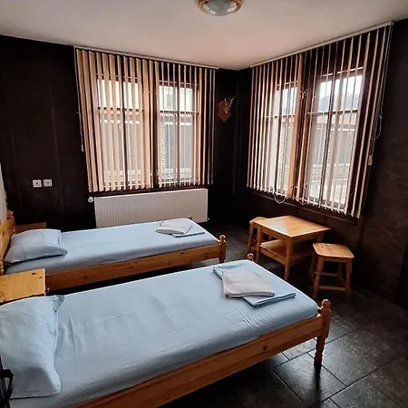 бащин дом Apriłci