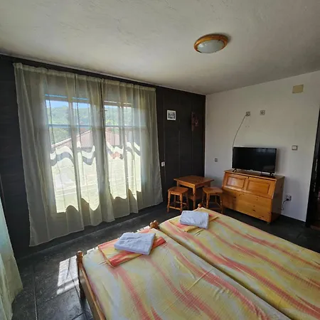 Guest house бащин дом