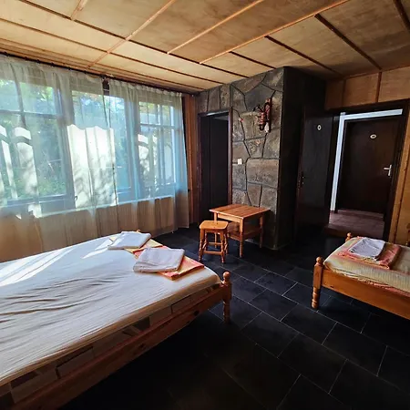 бащин дом 3* Apriłci