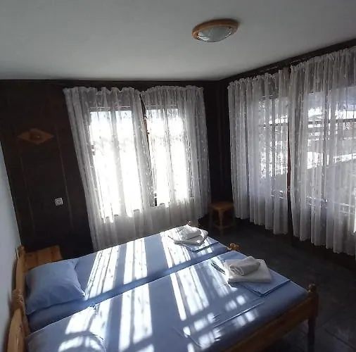 бащин дом 招待所 3*