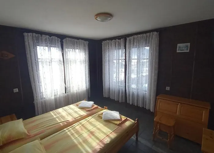 бащин дом 招待所 3*