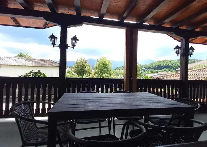 бащин дом 招待所 阿普里尔齐