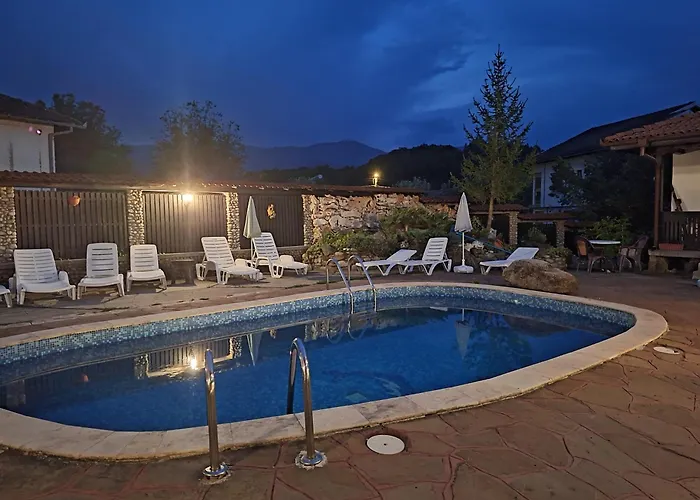 бащин дом 招待所 3*