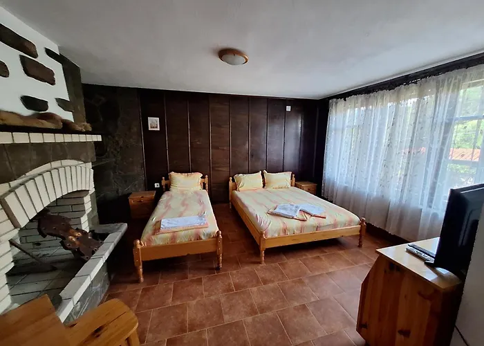 бащин дом 阿普里尔齐