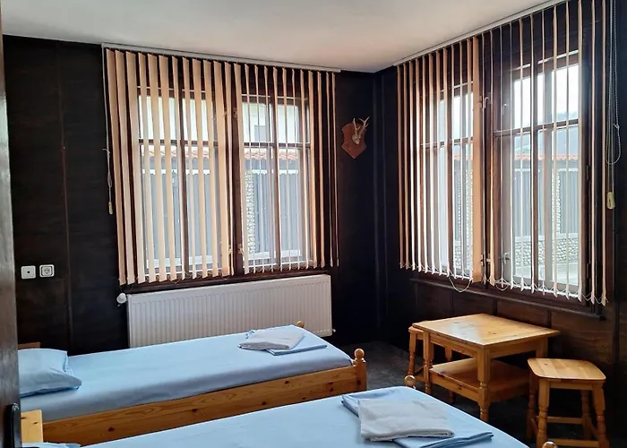 бащин дом 3* 阿普里尔齐