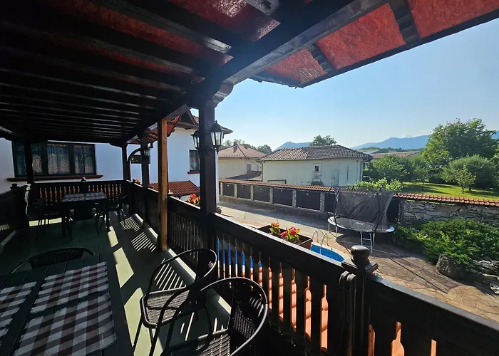 бащин дом 招待所