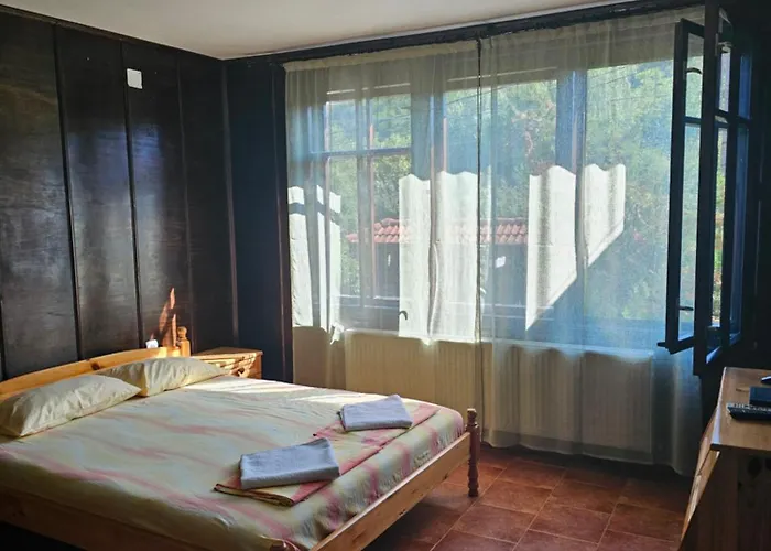 бащин дом 招待所 3*